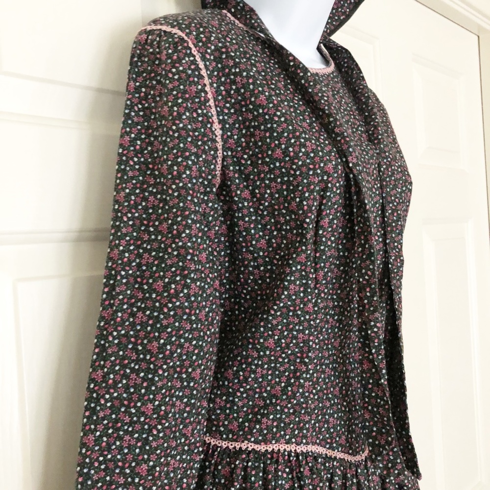 Handmade Prairie Long Dress Amish Mennonite Calico Print L/S Modest w Bonnet - Picture 3 of 11